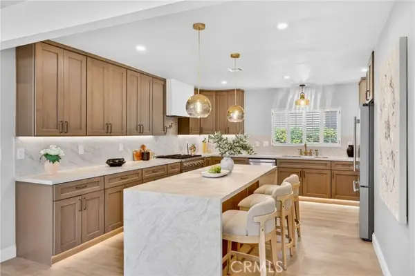 1744 Genesee, Los Angeles, CA 90019