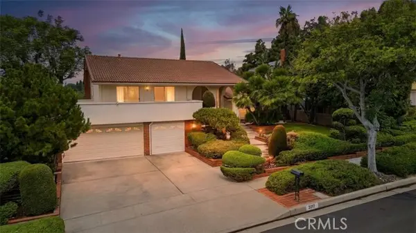 2217 Serrano Place, Fullerton, CA 92833