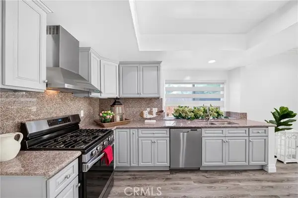 404 Continental Ct, Newbury Park, CA 91320