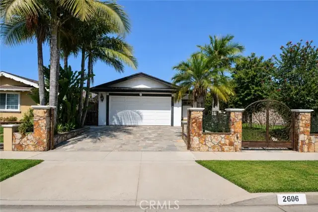 2606 Poplar, Santa Ana, CA 92704 - #1