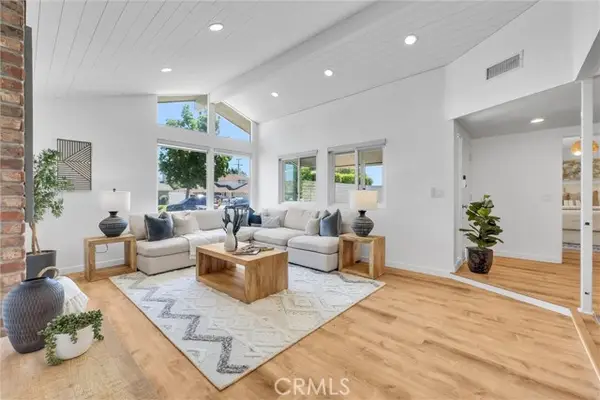 1517 Riverview, Orange, CA 92865