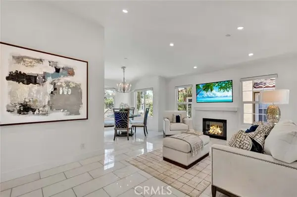 186 Gallery Way, Tustin, CA 92782