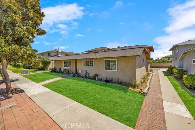 2808 Santiago Road, Fullerton, CA 92835 - #1
