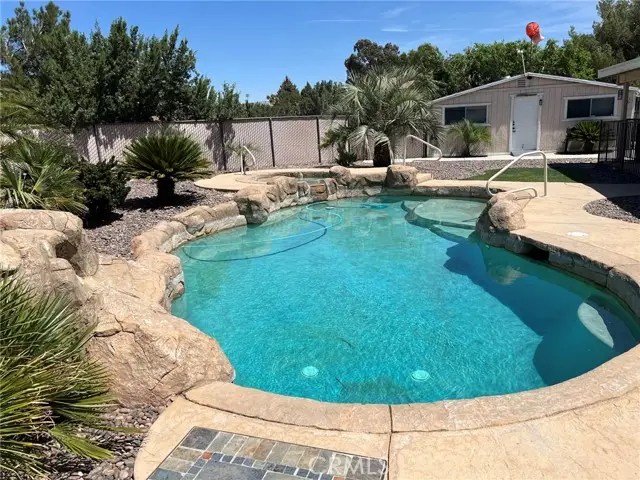 7692 Calpella, Hesperia, CA 92345 - #2