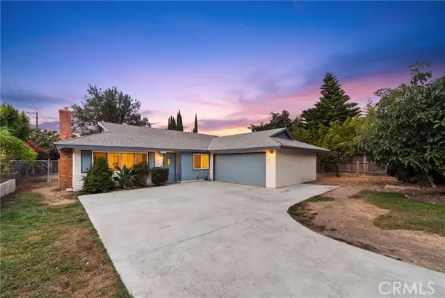 2342 La Veta, Orange, CA 92869 - #2