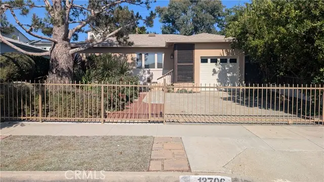 13706 Berendo, Gardena, CA 90247 - #1