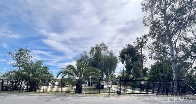 2527 Third Avenue, San Bernardino, CA 92407 - #3