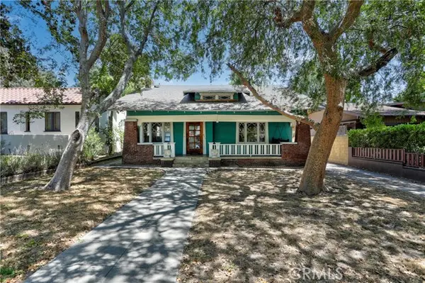 892 Chester Avenue, Pasadena, CA 91104
