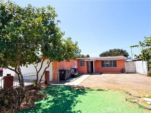 526 Nottingham, Santa Ana, CA 92703
