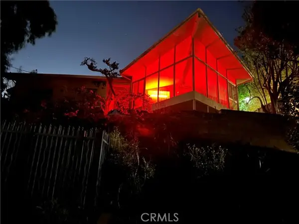 5177 Llano Drive, Woodland Hills, CA 91364