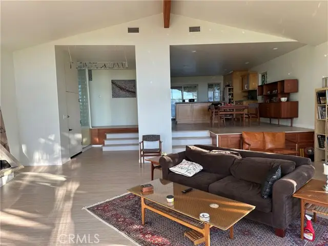 5177 Llano Drive, Woodland Hills, CA 91364 - #2