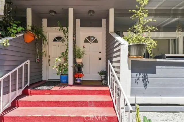 6926 Kester, Van Nuys, CA 91405 - #1