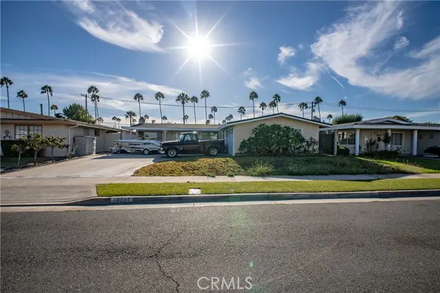 18301 Pammy, Huntington Beach, CA 92648 - #2