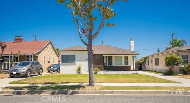 8712 11th Ave, Inglewood, CA 90305 - #3