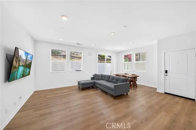 306 Vista Drive  #103, La Habra, CA 90631 - #3
