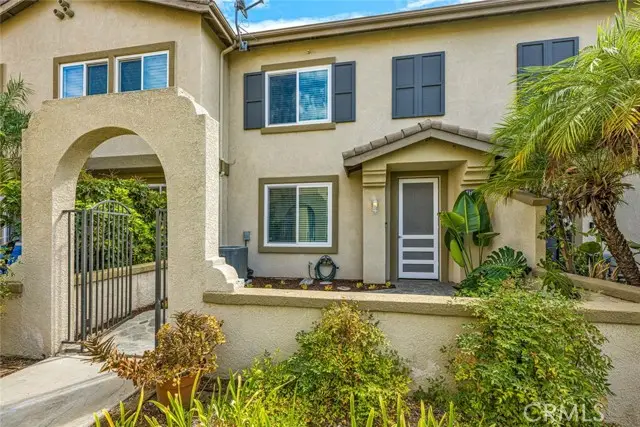 470 Londonderry Lane  #B, Orange, CA 92869 - #3
