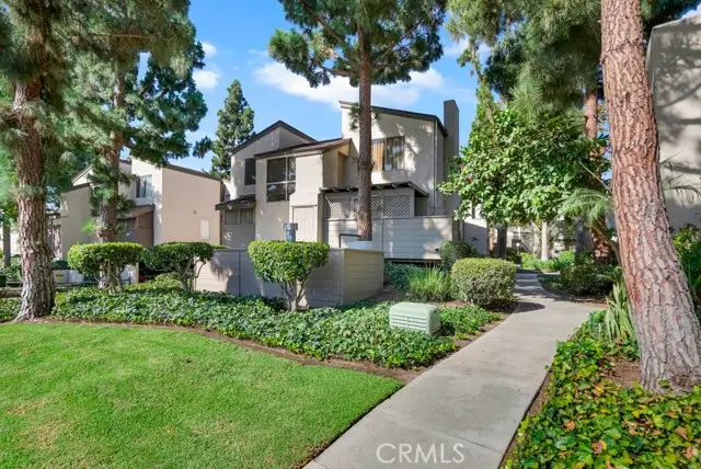 1270 Cabrillo Park, Santa Ana, CA 92701 - #1