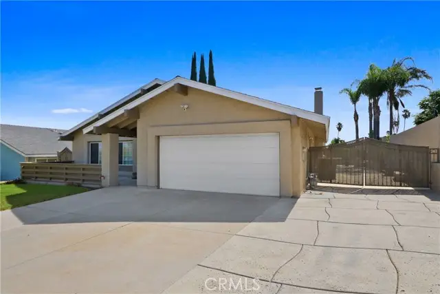 2117 Ontario, Corona, CA 92882 - #2