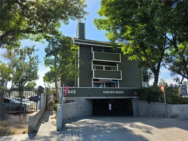 6545 Reseda, Reseda, CA 91335 - #1