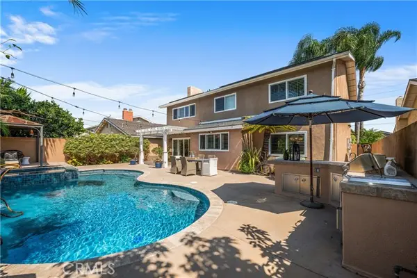 3261 Lilly Avenue, Long Beach, CA 90808
