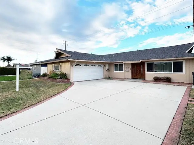6631 Walton Dr, Huntington Beach, CA 92647 - #2