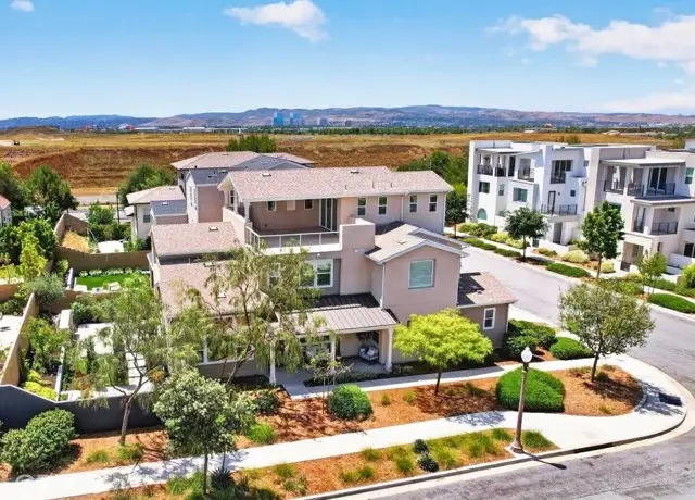 168 Crossover, Irvine, CA 92618 - #2