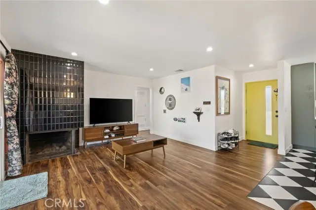 368 Vine, Upland, CA 91786 - #3