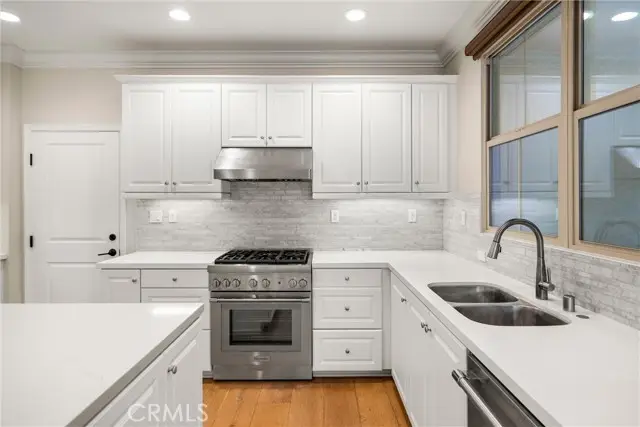 83 Henson, Irvine, CA 92620 - #3