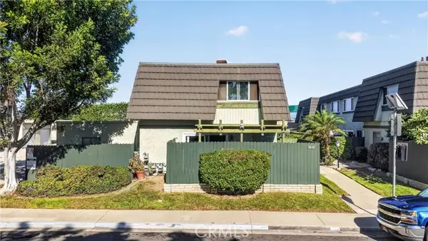 1618 Iowa  #D, Costa Mesa, CA 92626