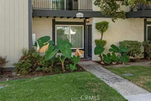 6107 Orange Avenue  #11, Cypress, CA 90630