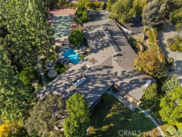 1458 Hillcrest, Pasadena, CA 91106
