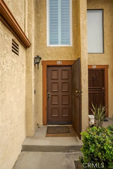 555 Azusa Avenue  #52, Azusa, CA 91702