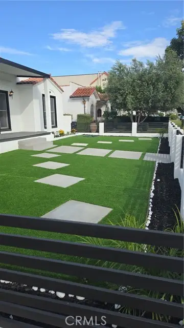 2849 12th, Los Angeles, CA 90018 - #2