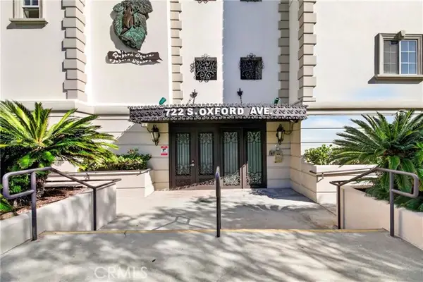 722 Oxford Avenue  #204, Los Angeles, CA 90005