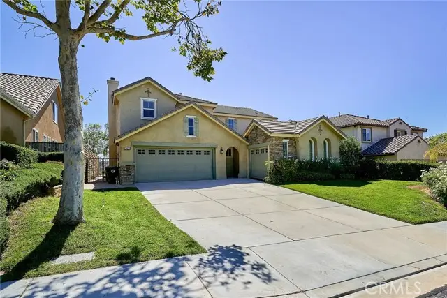 28410 Agajanian, Saugus, CA 91390 - #3