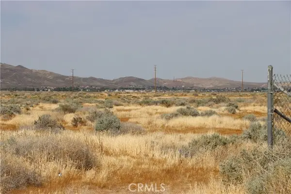800 52nd Street, Rosamond, CA 93560