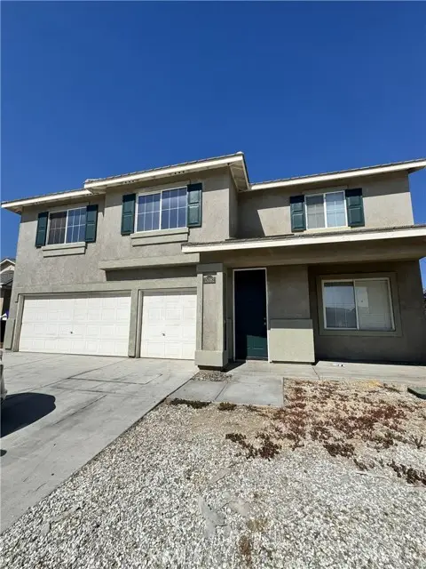 15082 Zircon, Victorville, CA 92394