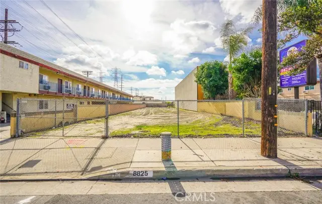 8826 Artesia, Bellflower, CA 90706 - #1