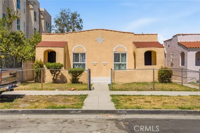 8701 Menlo, Los Angeles, CA 90044 - #1
