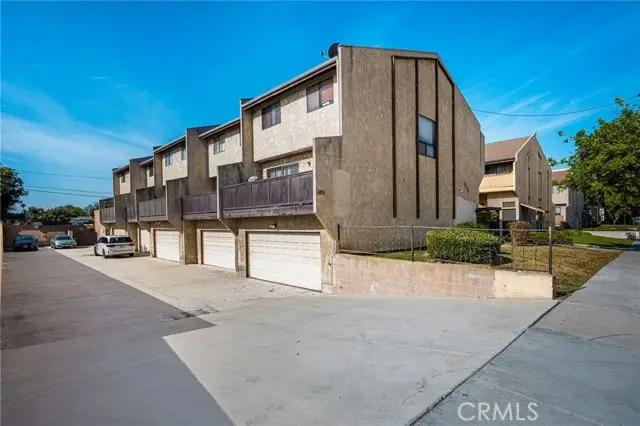 320 220th Unit 4, Carson, CA 90745 - #3
