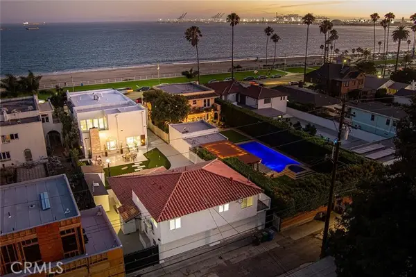 2747 Ocean Boulevard, Long Beach, CA 90803