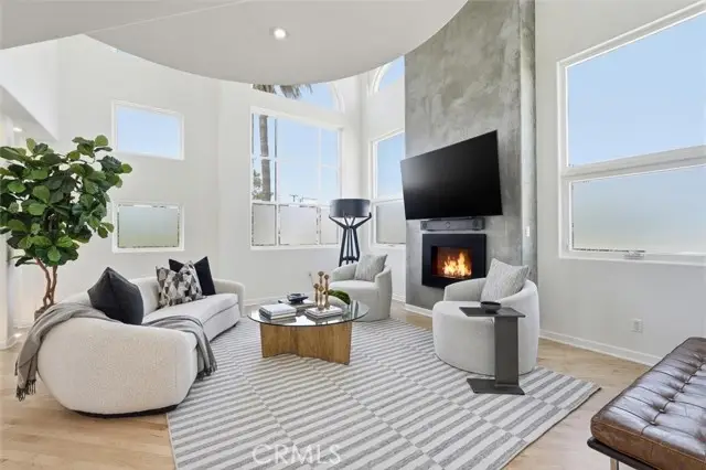 24 Eastwind Street  #1, Marina Del Rey, CA 90292 - #1