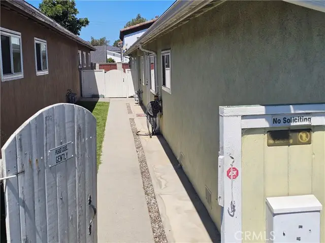 18527 Grevillea Avenue, Redondo Beach, CA 90278 - #3