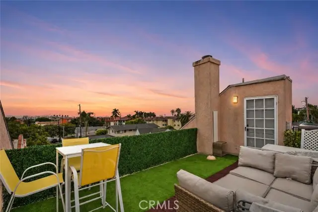 1158 11th Street  #J, San Pedro, CA 90731 - #2