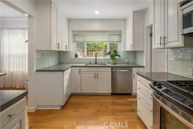 2312 32nd Street, Santa Monica, CA 90405 - #3
