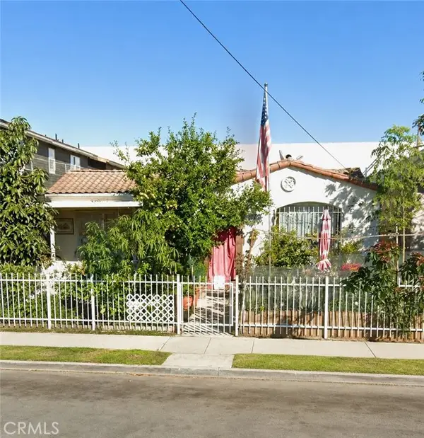925 32nd Street, Los Angeles, CA 90011