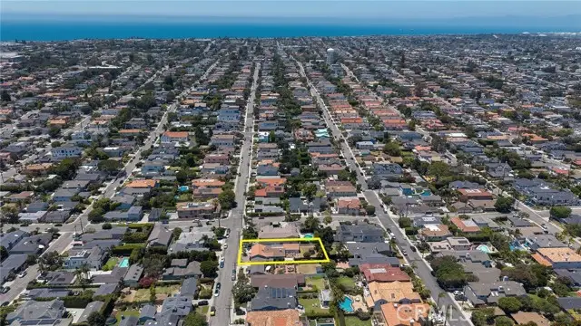 1813 5th Street, Manhattan Beach, CA 90266 - #3