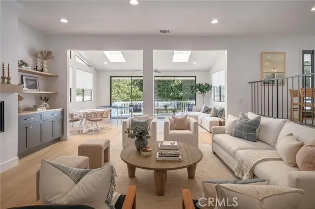 1511 3rd, Manhattan Beach, CA 90266 - #1