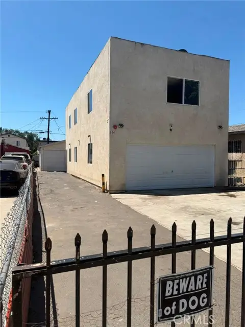 112 95th St, Los Angeles, CA 90003