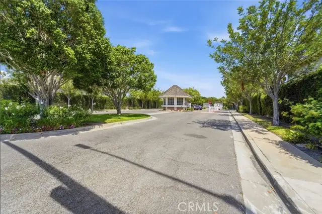 3859 Thorncroft Lane  #E, Inglewood, CA 90305 - #3